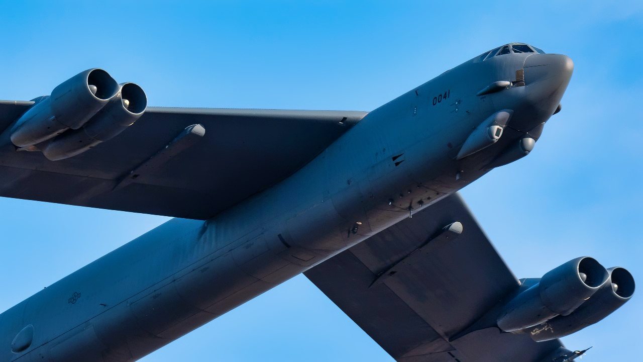 B-52J: The New U.S. Air Force Bomber That Will Smash Smash Anything ...